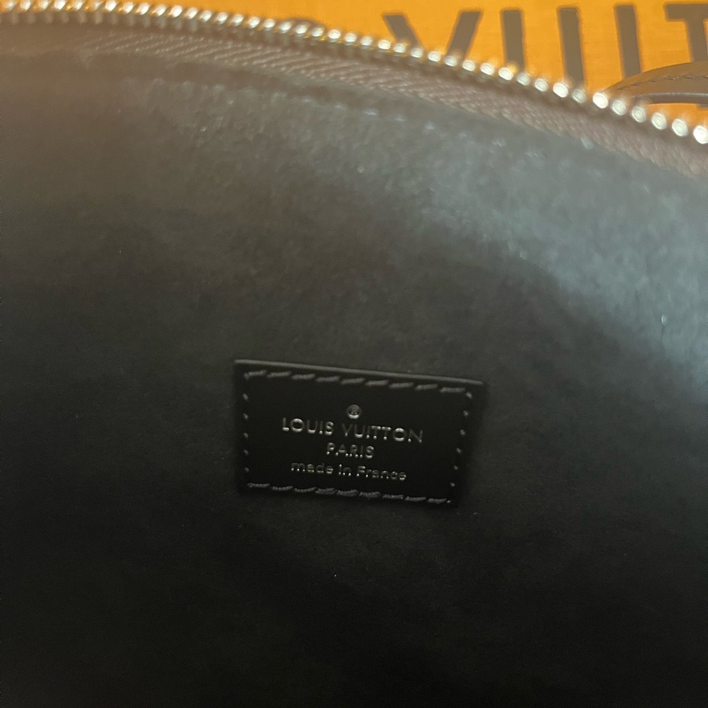 LV pouchette clutch - Picture 9 of 15